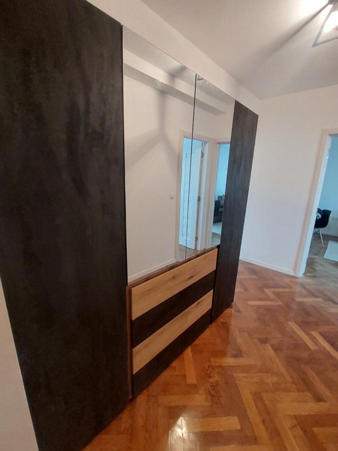 Eli'S Apartments -Ultracentral Near Palas 이아시 외부 사진